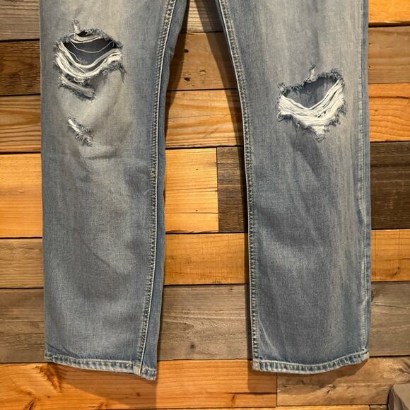 KanCan Jinx Ultra High Rise 90's Boyfriend Distressed Jeans Light Wash Size 9/28 - Picture 10 of 16
